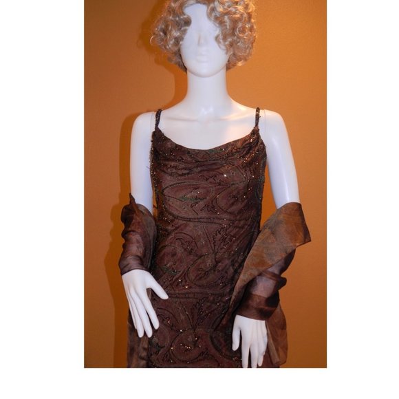 Victoria Royal (The Millennium) size 4 BRONZE/GOLD SEQUINED - Picture 13 of 16